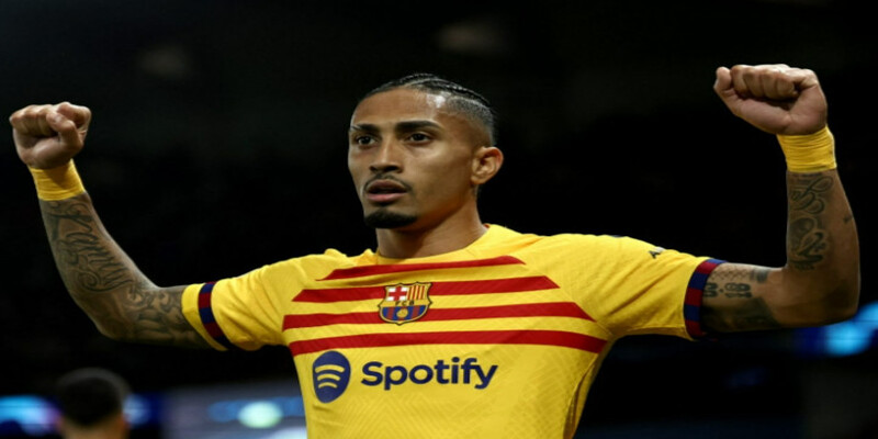 Dự định chuyển nhượng của Barca Studio