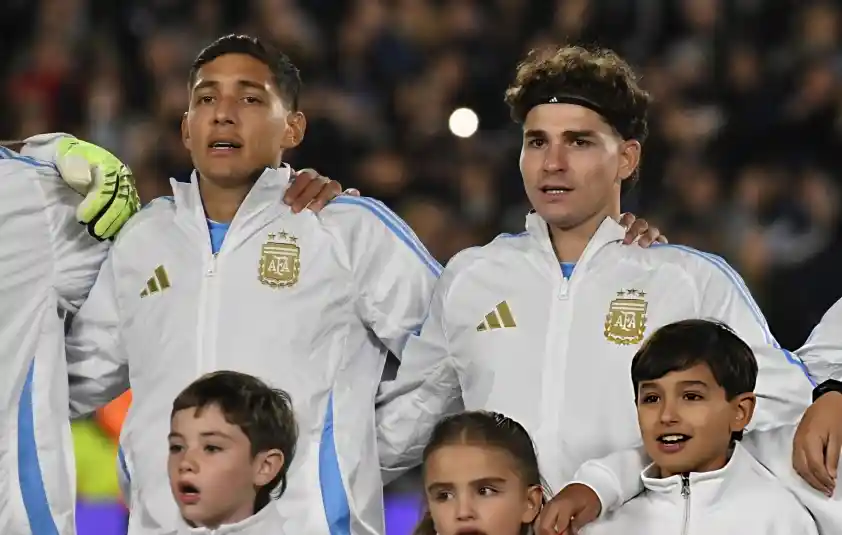 Nahuel Molina, Julian Alvarez và Giuliano Simeone những cái trong khỏi danh sách triệu tập ĐT Argentina
